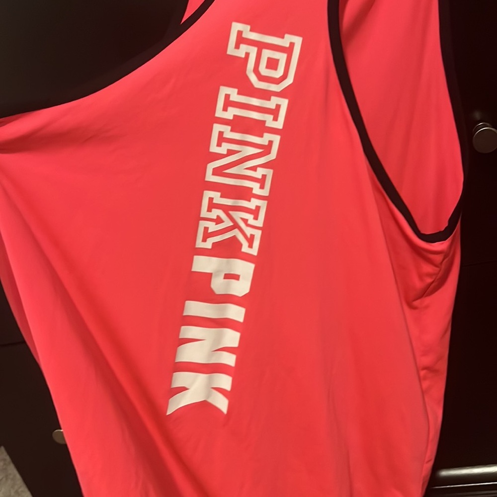 Pink t-shirt - Picture 2 of 2